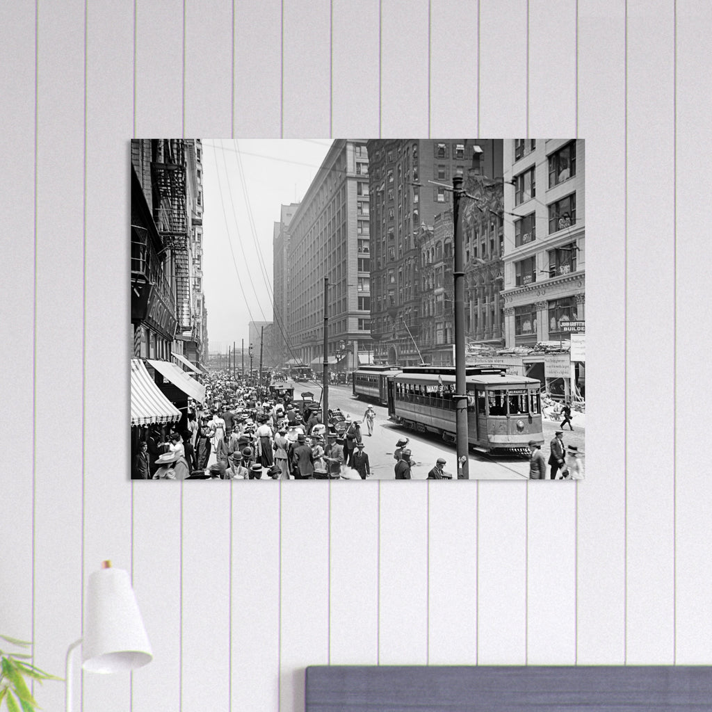 Chicago  - The busy crowd on State Street 1910 - Premium Matte Paper Poster