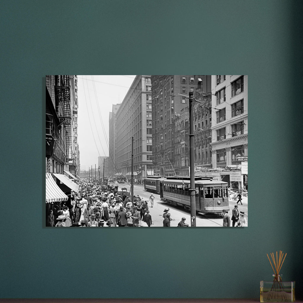Chicago  - The busy crowd on State Street 1910 - Premium Matte Paper Poster