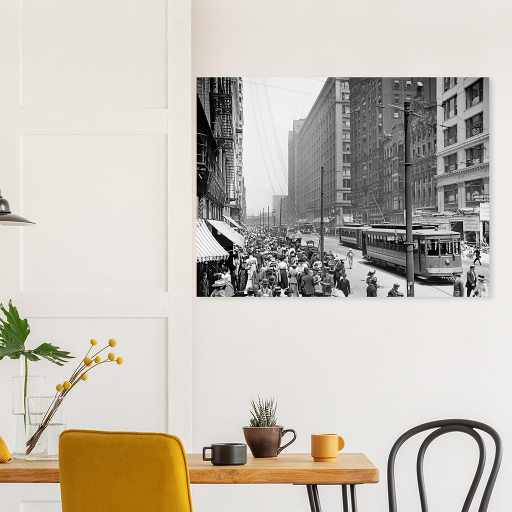 Chicago  - The busy crowd on State Street 1910 - Premium Matte Paper Poster