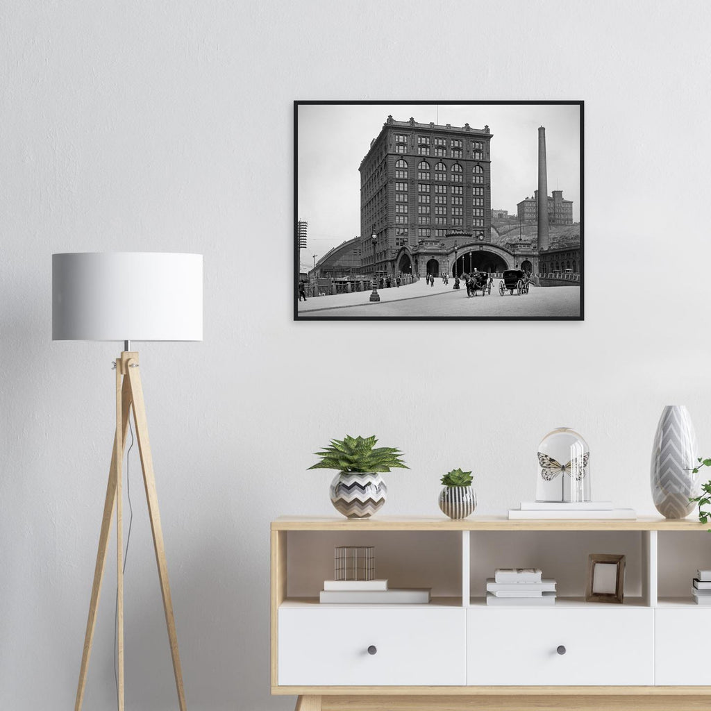 Pittsburgh, Pennsylvania 1900 - Union Station - wooden framed posters