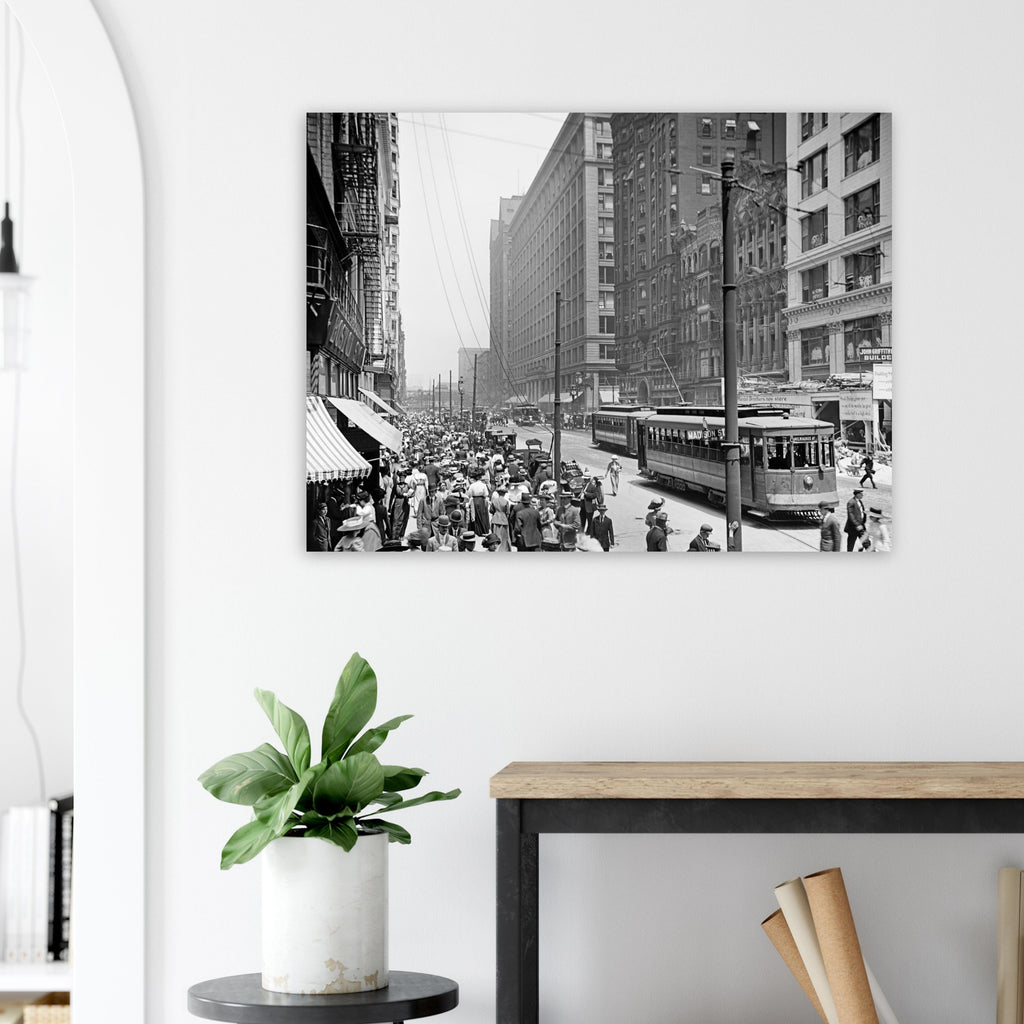 Chicago  - The busy crowd on State Street 1910 - Premium Matte Paper Poster